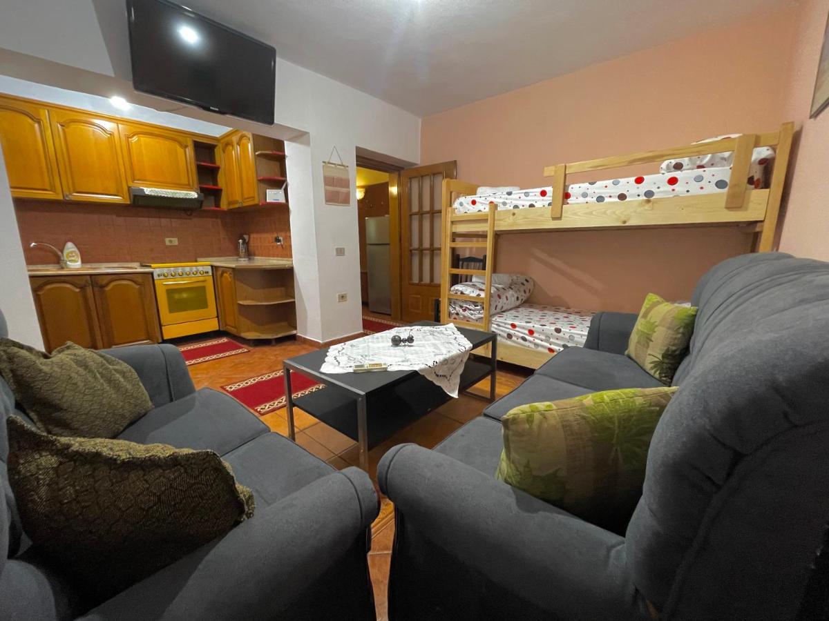 Main Square Tirana Apartment Exterior photo